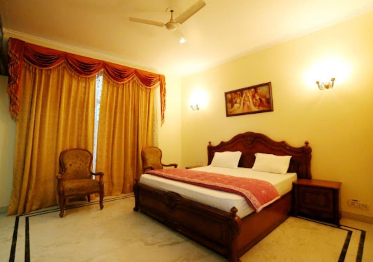 Hotel Ritz Mansion Varanasi